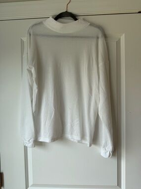 L.L. Bean White Mock-neck Moisture-Wicking Base Layer, Unisex, XL